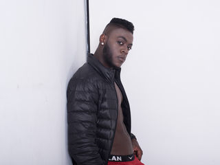 MuscleLatinCumxx's Profile Image