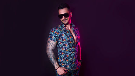NickyHudsonn